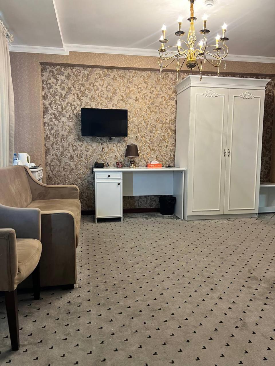 נמנאגאן Orzu Hotel מראה חיצוני תמונה