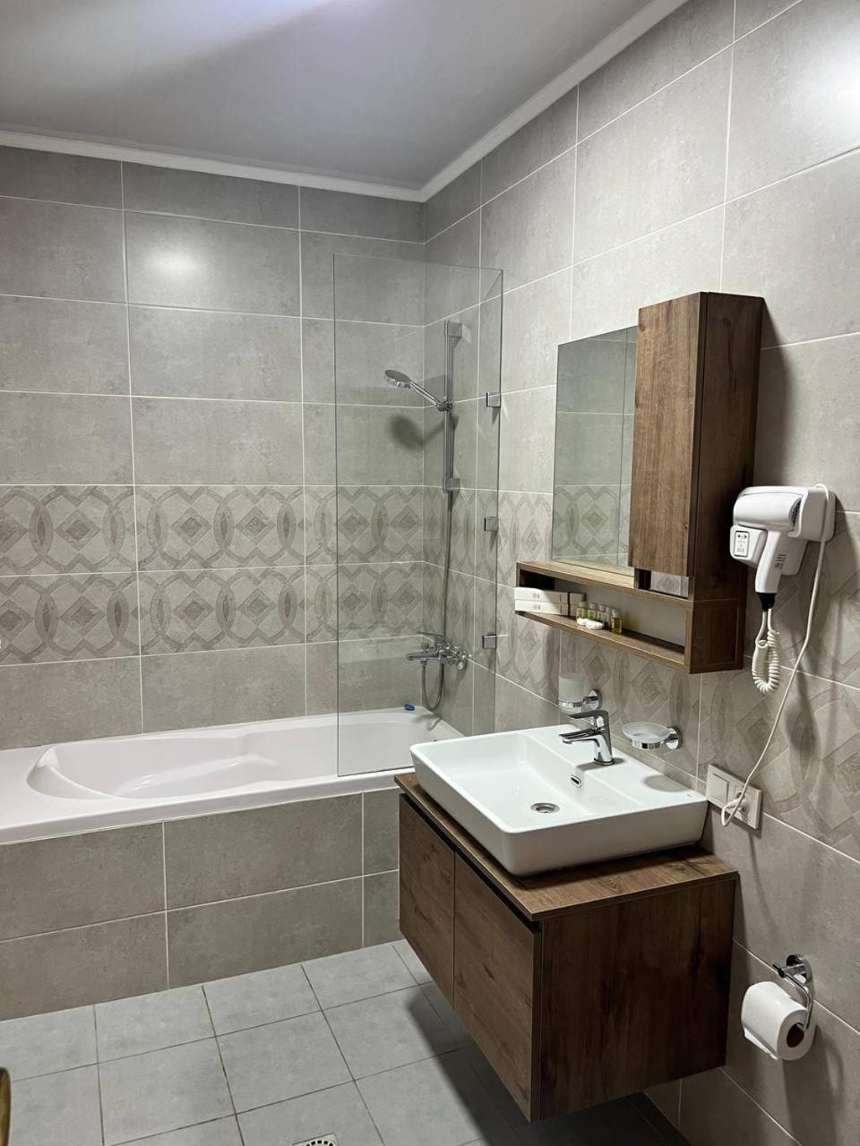 נמנאגאן Orzu Hotel מראה חיצוני תמונה