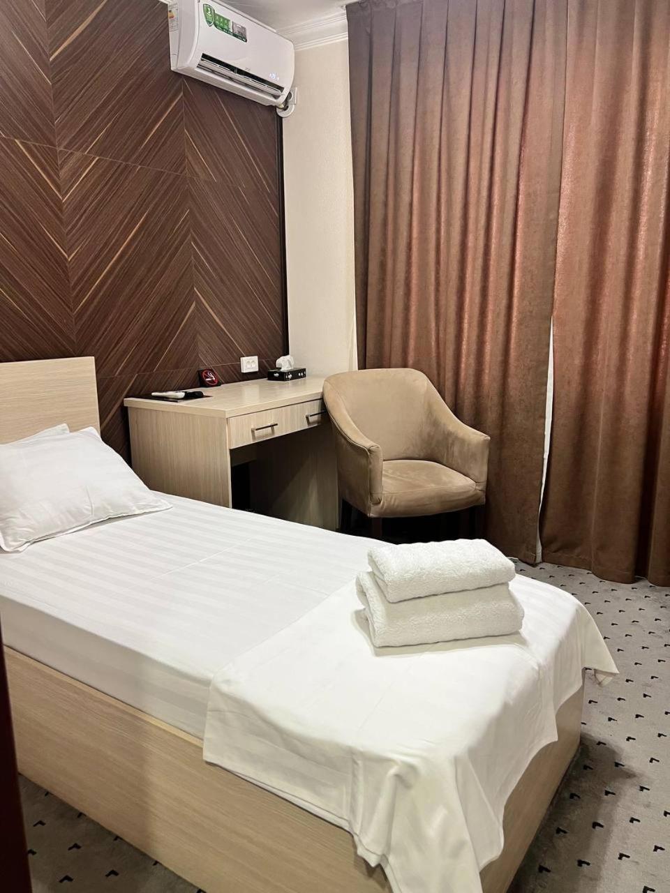 נמנאגאן Orzu Hotel מראה חיצוני תמונה